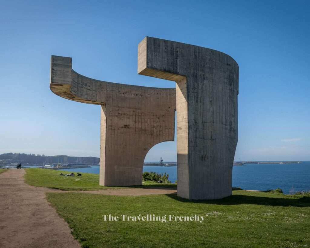 Elogio del Horizonte in Cerro de Santa Catalina, Gijon