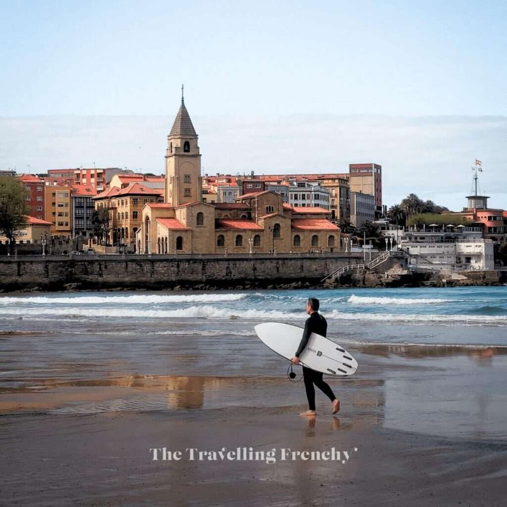 Playa de San Lorenzo in Gijon, Spain